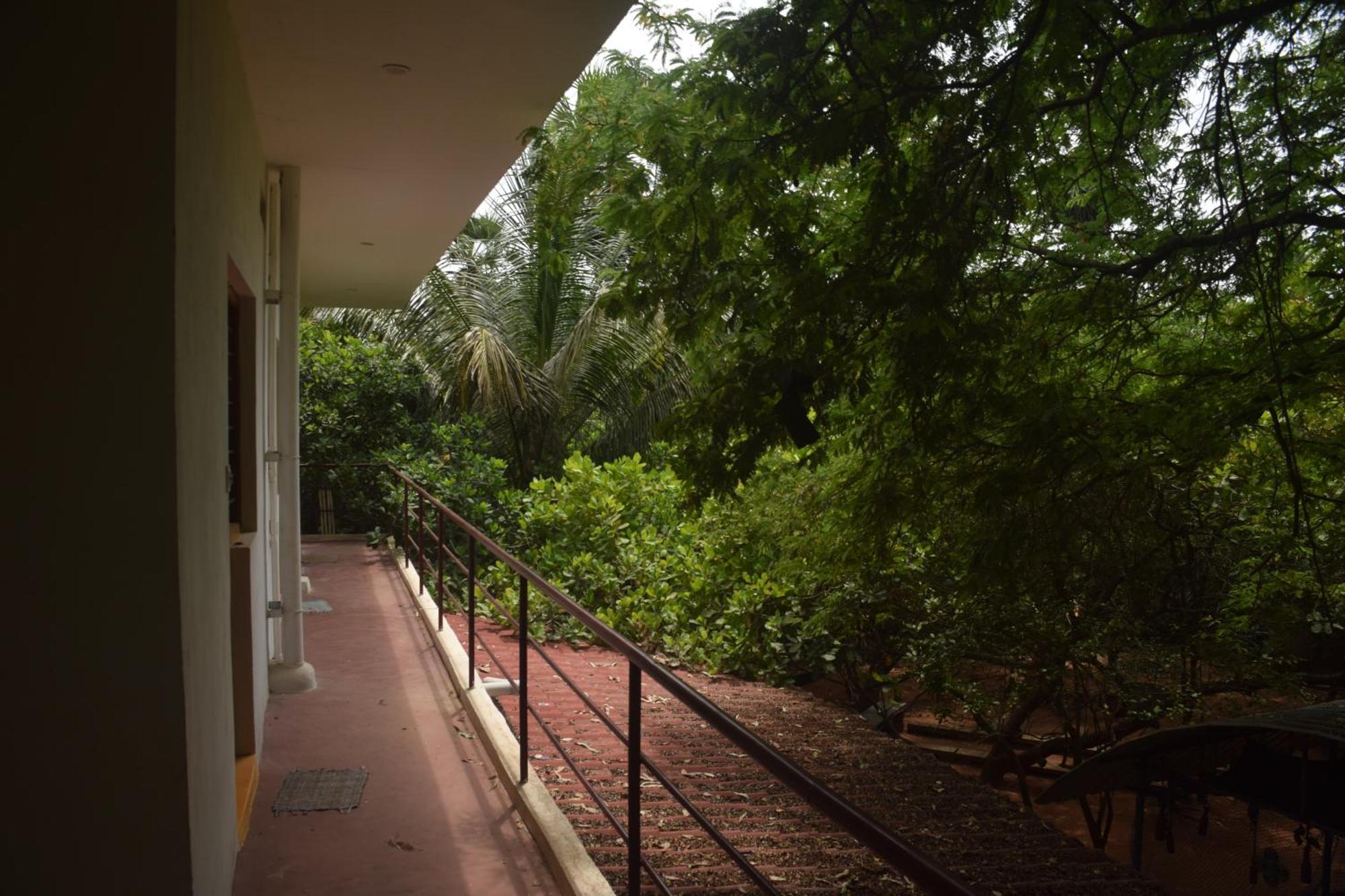 Travellers Crib Hotel Auroville Exterior photo